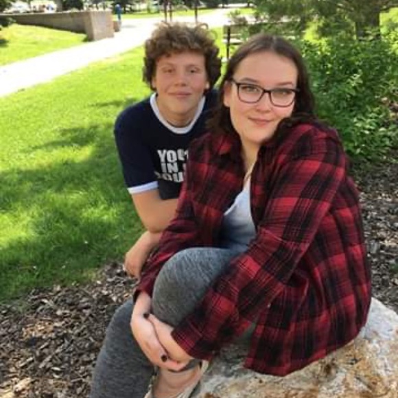 Meet your Posher, Sadye - Picture 1 of 5